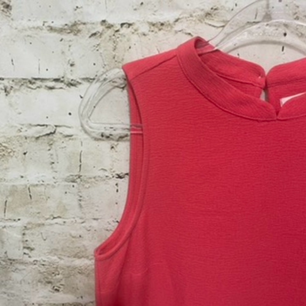Mudpie Coral Sleeveless Scalloped Hem Textured Shift Dress - Picture 3 of 6